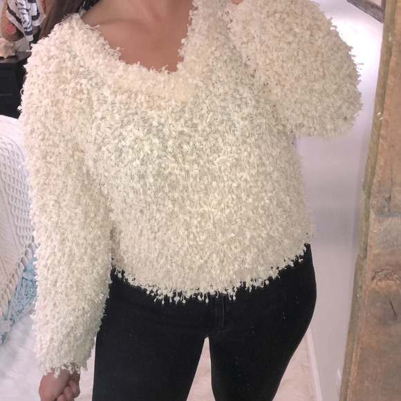 Mine size small ivory shaggy boho crop sweater - Picture 3 of 5